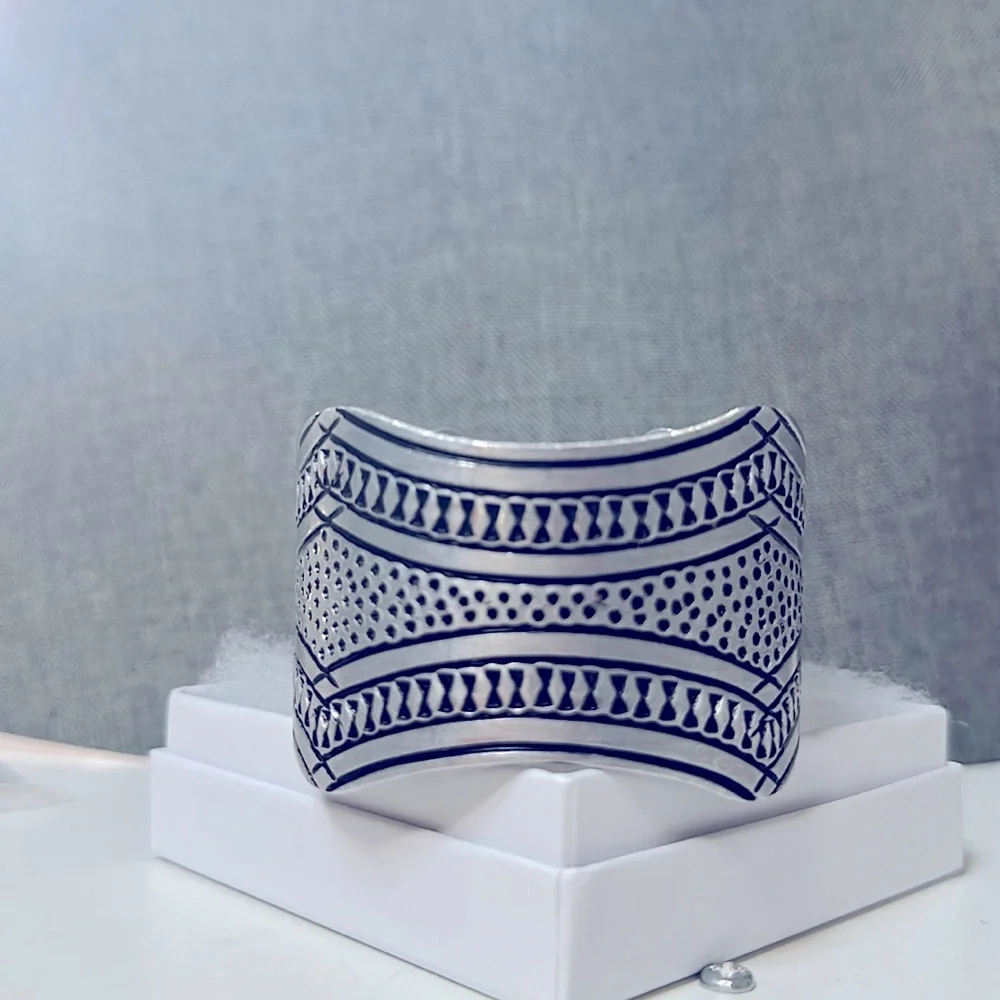 Native American Hopi Silver Overlay Cuff Bracelet - Picture 1 of 8